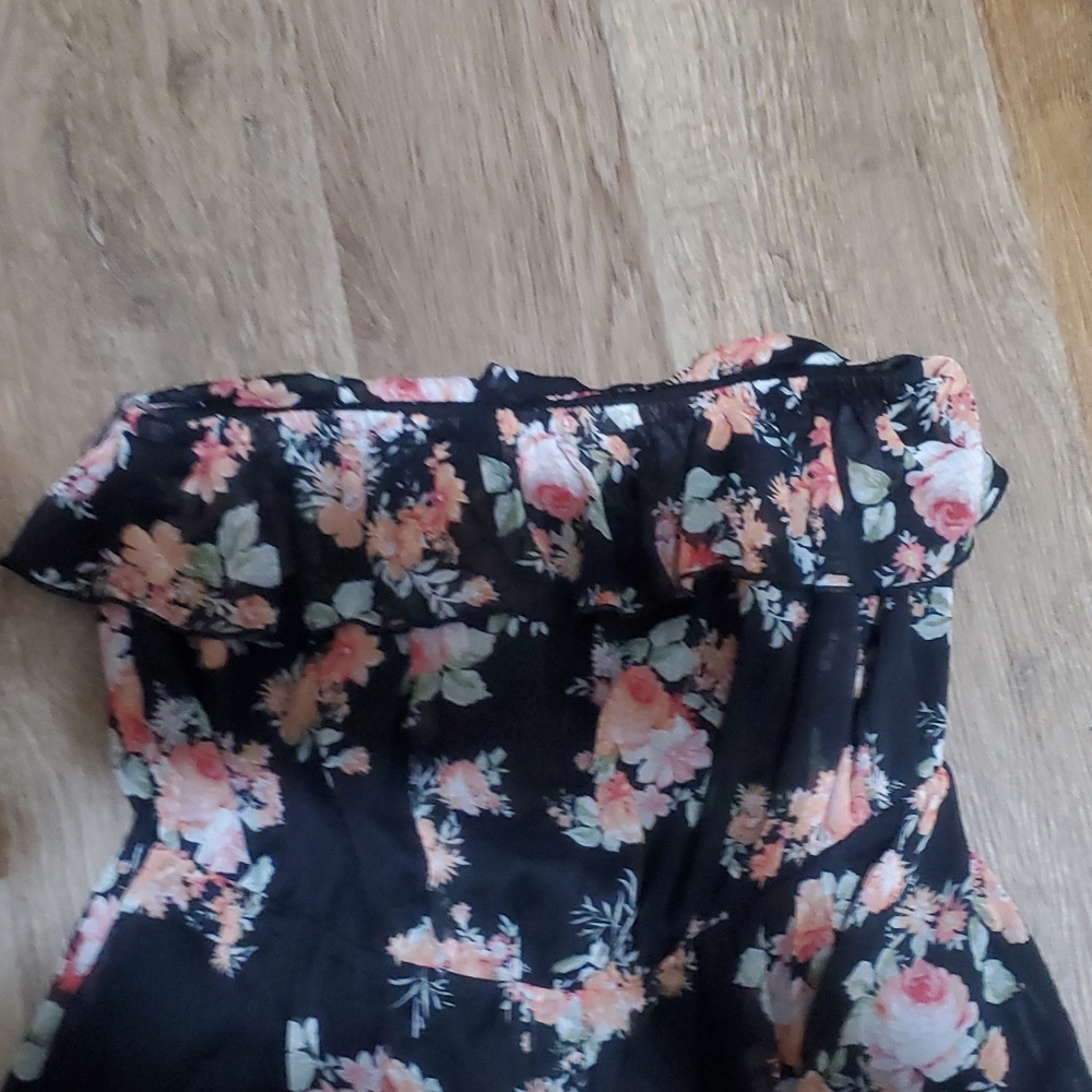 Dress - Picture 2 of 3